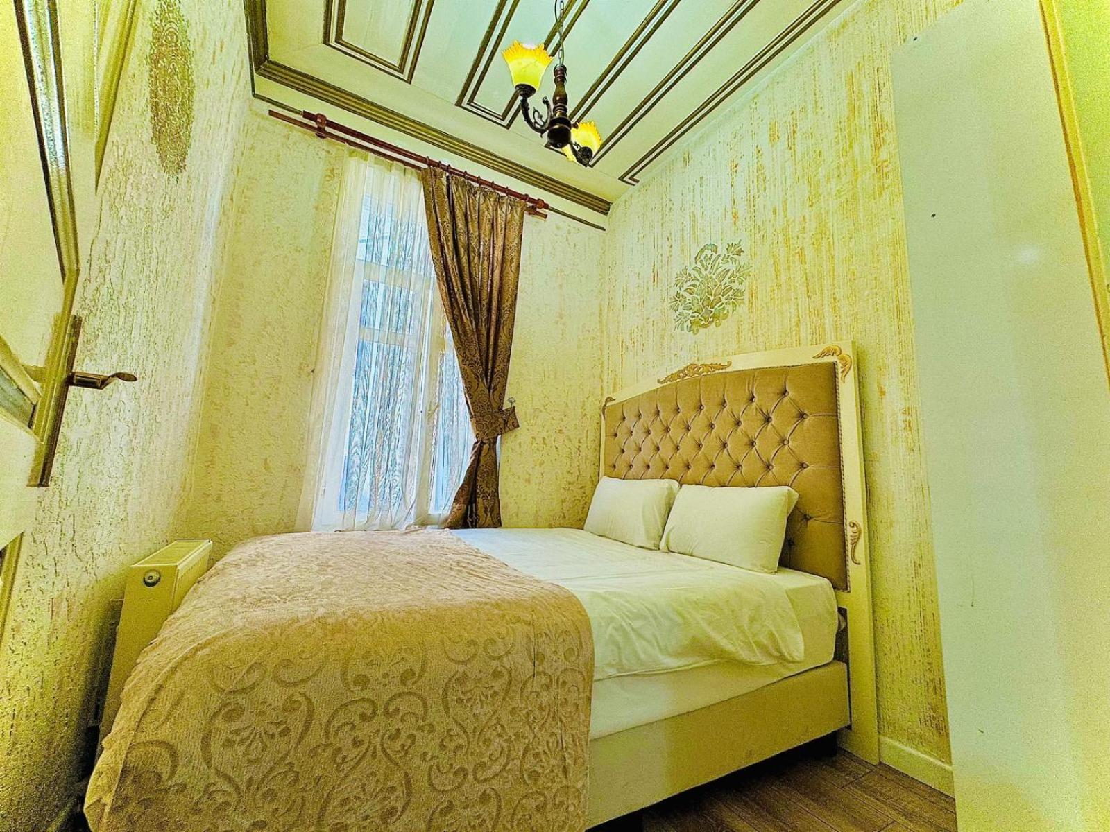Alhambra Hotel apartamentowy 3*