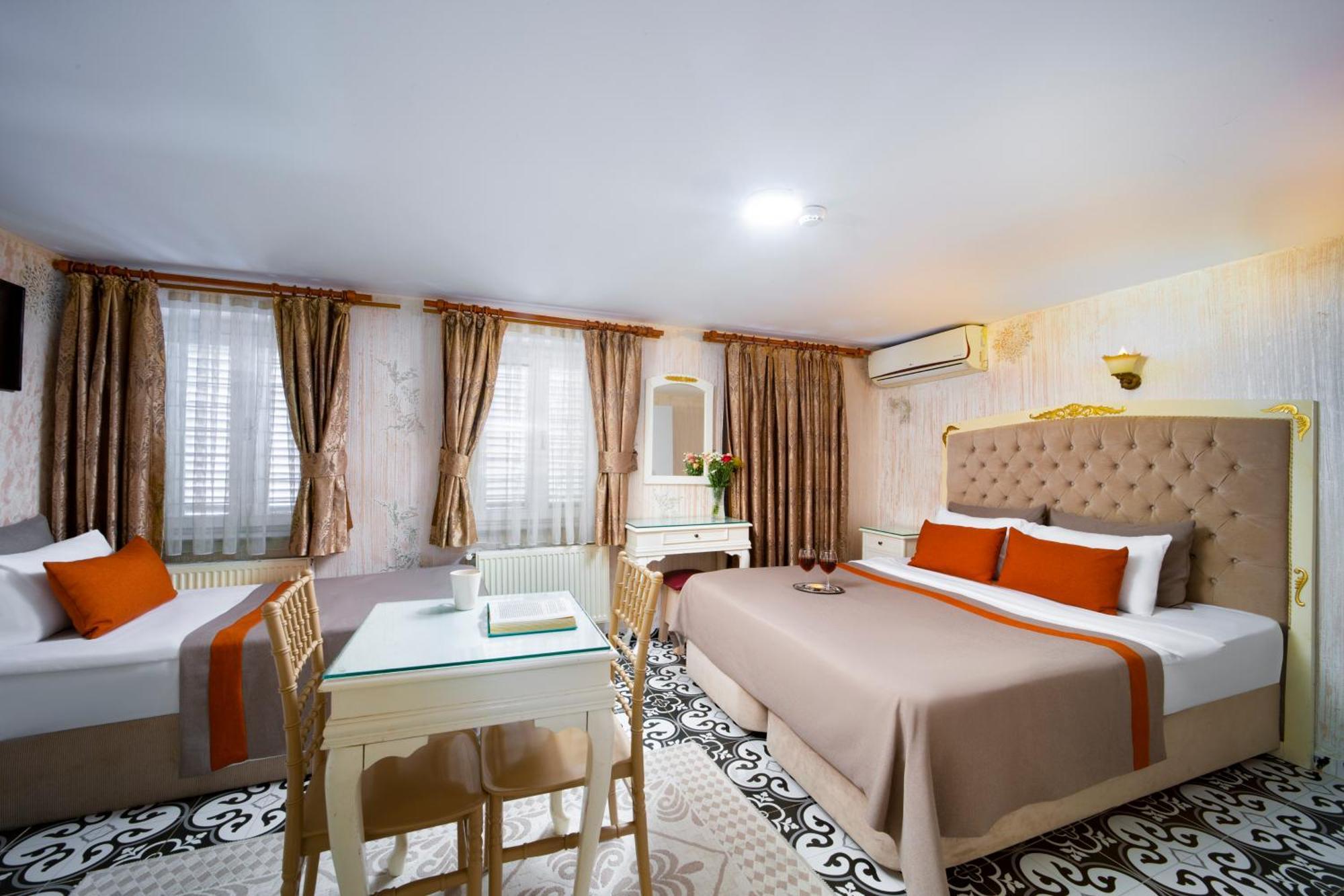 Aparthotel Alhambra 3*