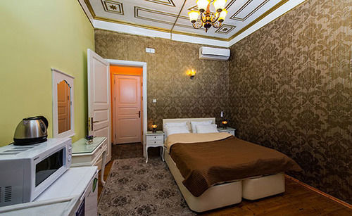 Апарт-готель Alhambra 3*